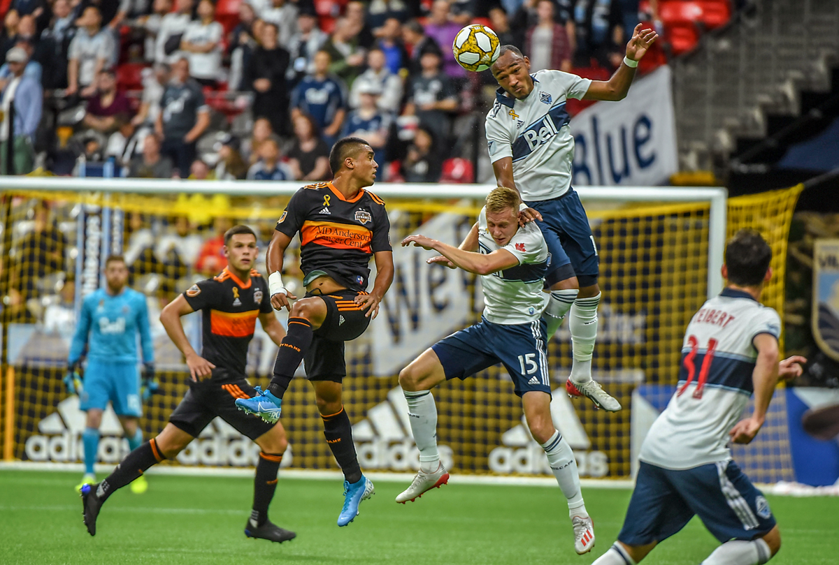 5 Kicks: Manotas scores but Houston Dynamo fall 2-1 at Vancouver