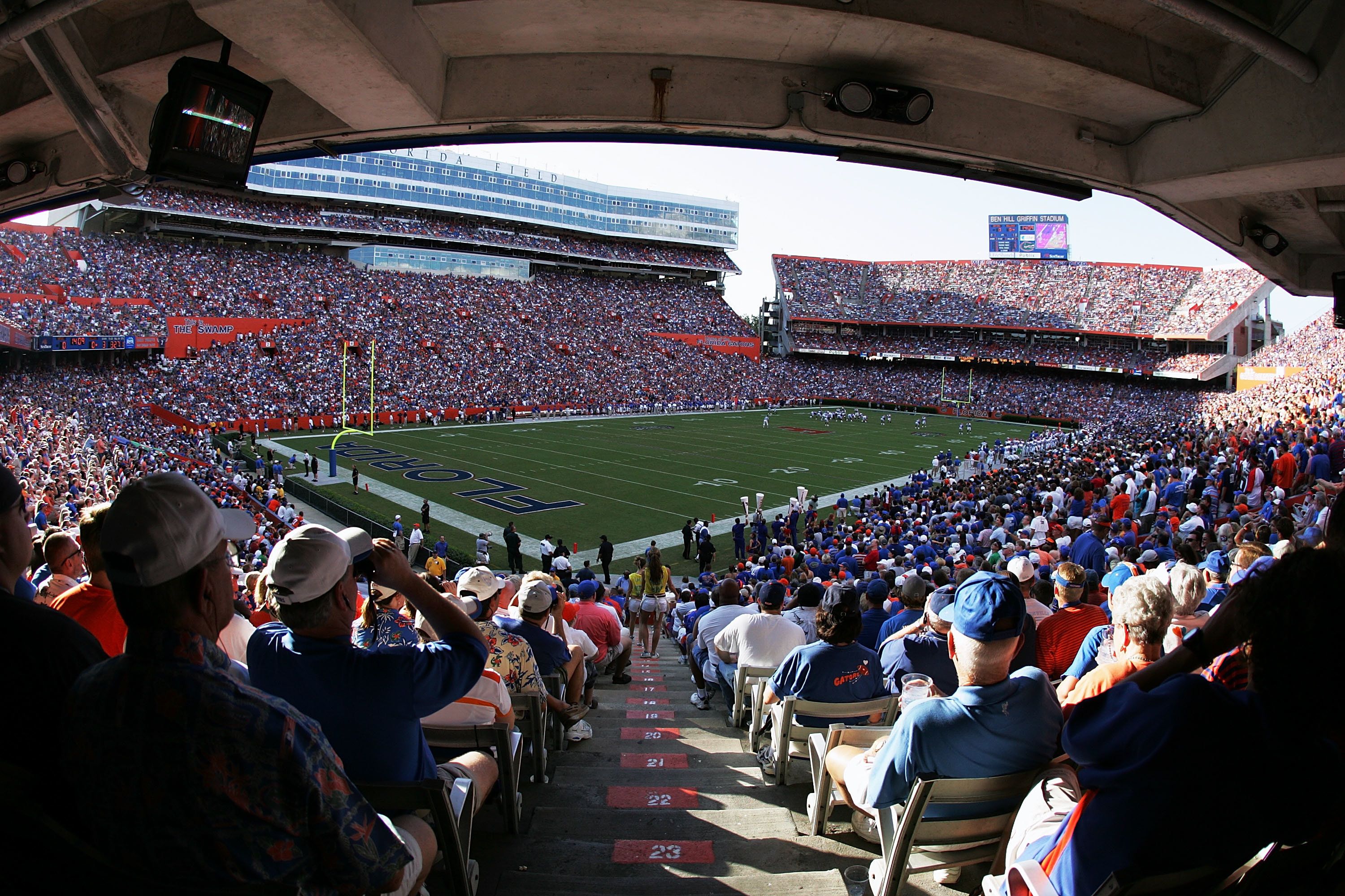 Mississippi State lost a close game, Tennessee finally won and Florida looked vulnerable