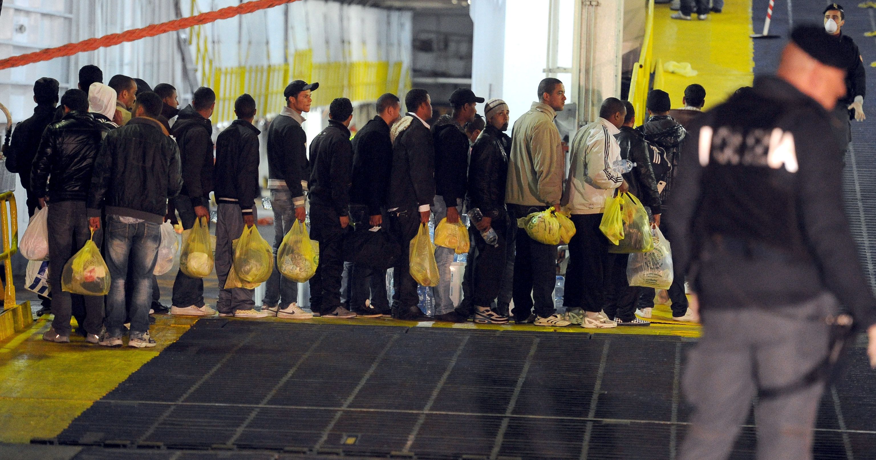Davamo accoglienza agli aguzzini di migranti