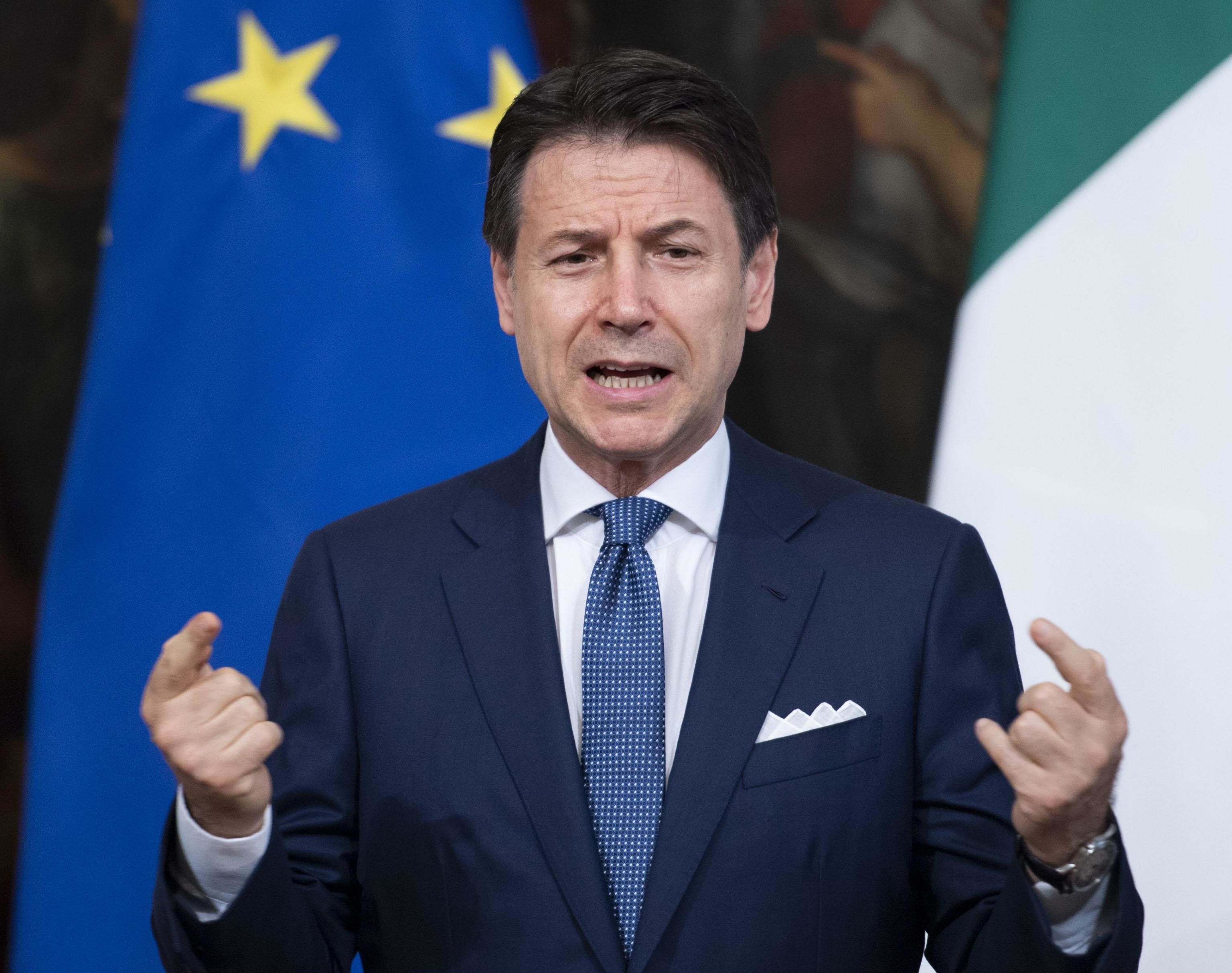 Conte e Colle gabbati dall’ex premier. E adesso non possono più fermarlo