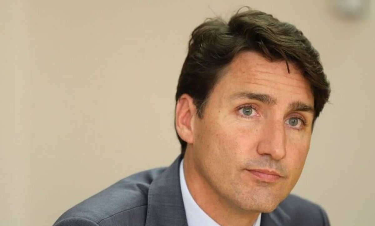 Justin Trudeau Apologizes After Picture Of Him In Brownface From 2001 Party Surfaces