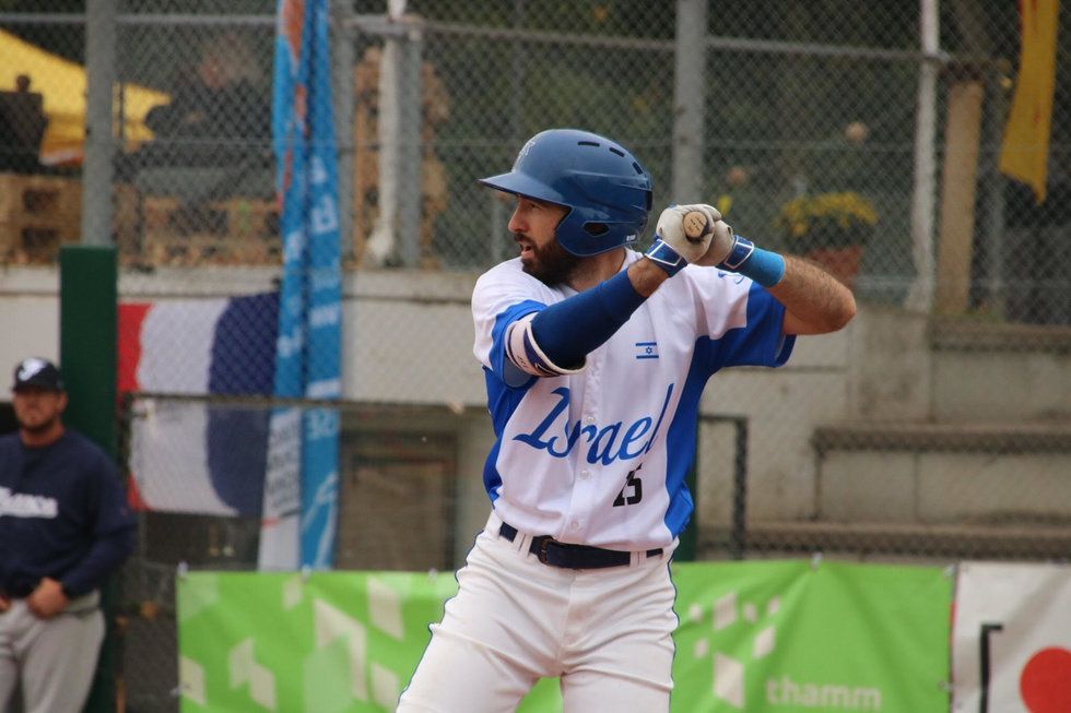 Ken Hoffman tosses 10 questions to a Texan-Israeli baseball star