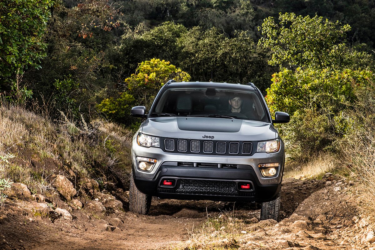 2020 Jeep Compass Trailhawk tow hooks grille wheels