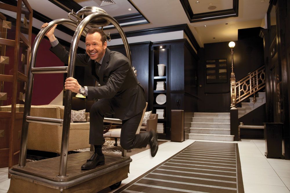 Donnie Wahlberg in a Hotel Lobby