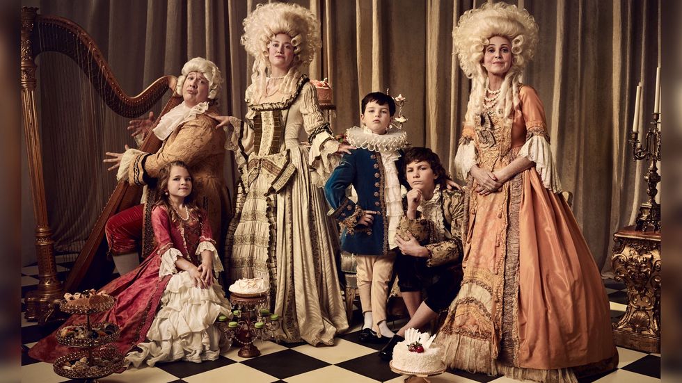 Cast of Young Sheldon in period attire