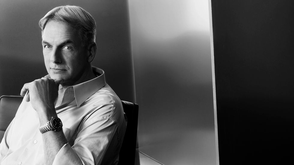 Mark Harmon in black and white photo