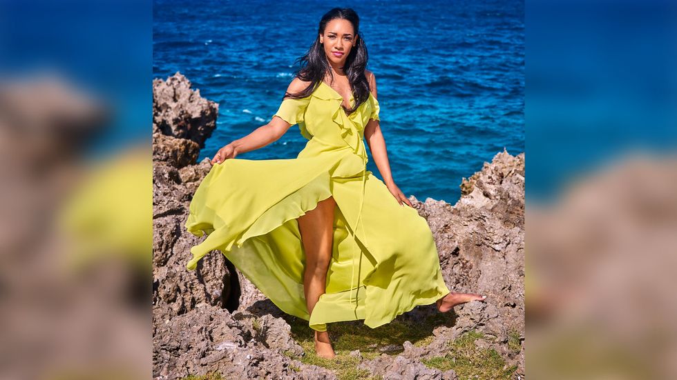 Candice Patton stuns in gorgeous yellow dress