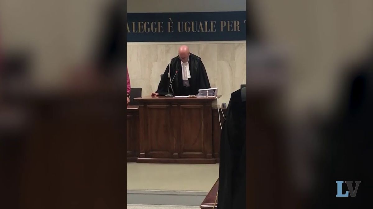 Il video della sentenza che condanna i genitori di Matteo Renzi