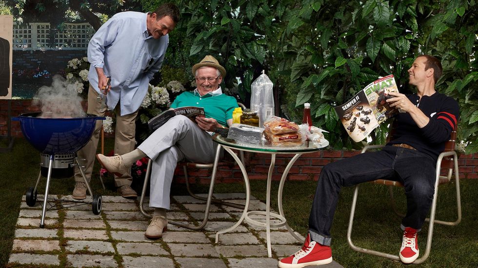 Tom Selleck cooking out with Donnie Wahlberg and Len Cariou