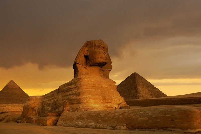 Sphinx et grande pyramide de Gizeh