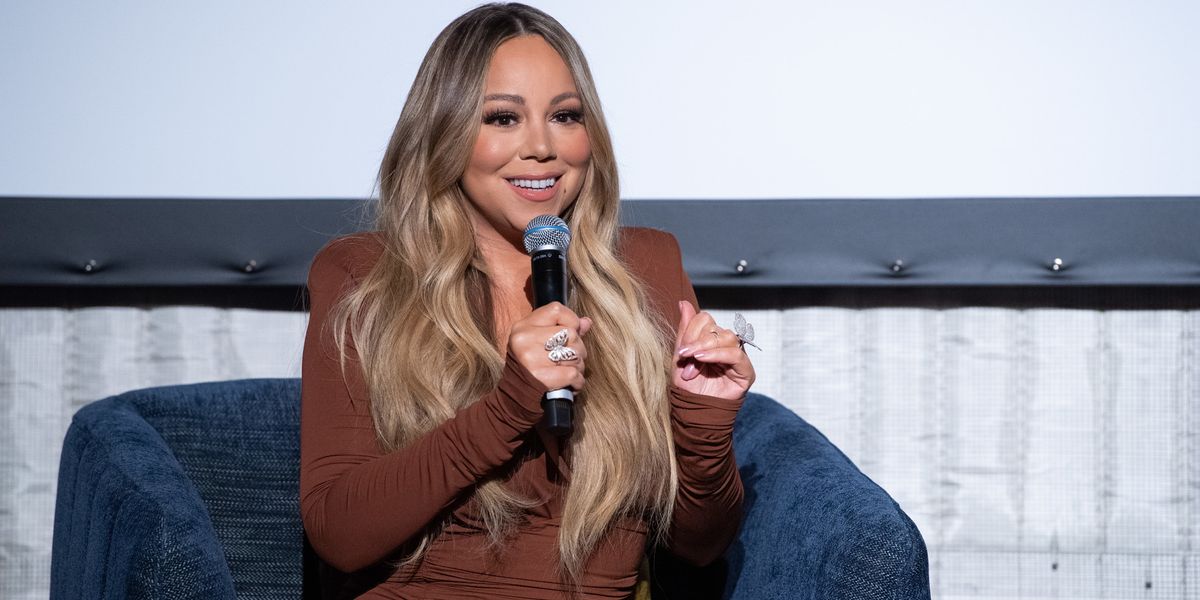 Mariah Carey Is Writing Her Memoirs