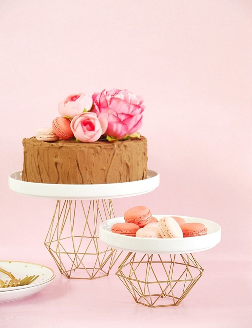 21 Cool Wedding Cake Stands You Can Buy And Diy Brit Co