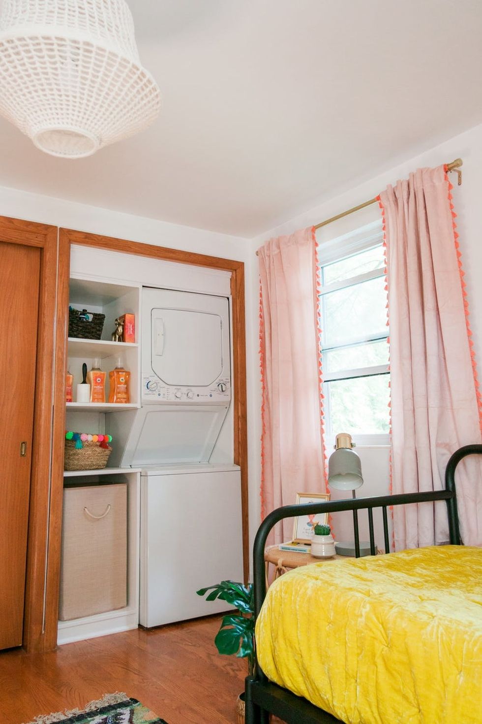 This Tiny-Space Makeover Is Multi-Purpose Room #Goals - Brit + Co This Tiny-Space Makeover Is Multi-Purpose Room #Goals - Brit + Co