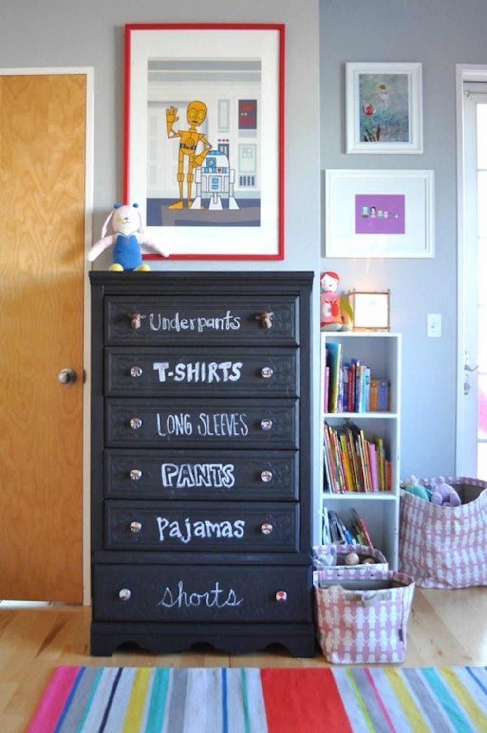 organize kids bedroom