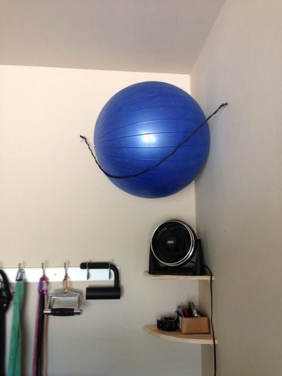 19 Small E Home Gym Hacks You Need To Keep Those Resolutions 19 Small E Home Gym Hacks You Need