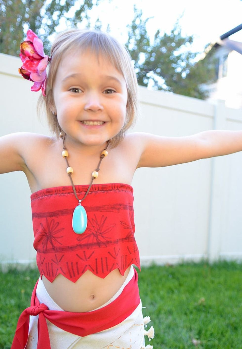 10 Moana Halloween Costume Ideas For Ladies Of All Ages Brit Co 10 Moana Halloween Costume Ideas For Ladies Of All Ages Brit Co