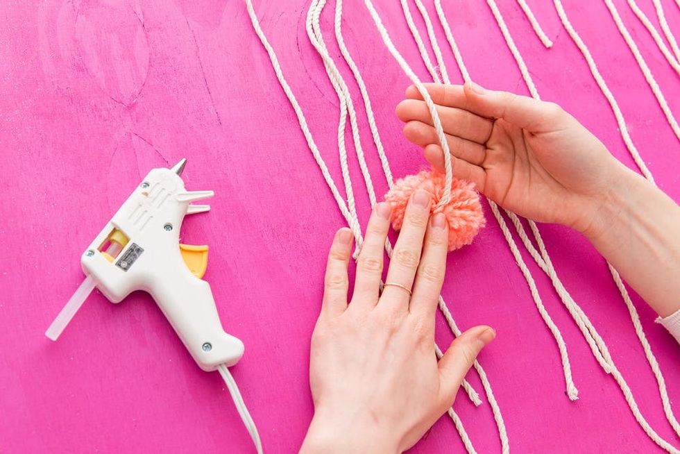 yarn-wall-hanging-11