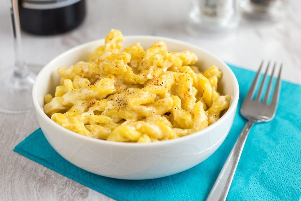 Cosy Evening Home Alone? This Single-Serving Mac and Cheese Recipe Is ...