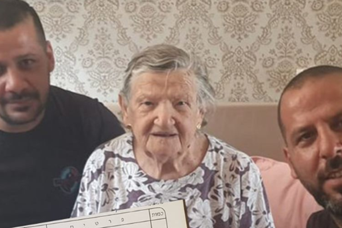 After Arab plumbers learned their client was a Holocaust survivor, they gave her a ridiculous bill: nothing