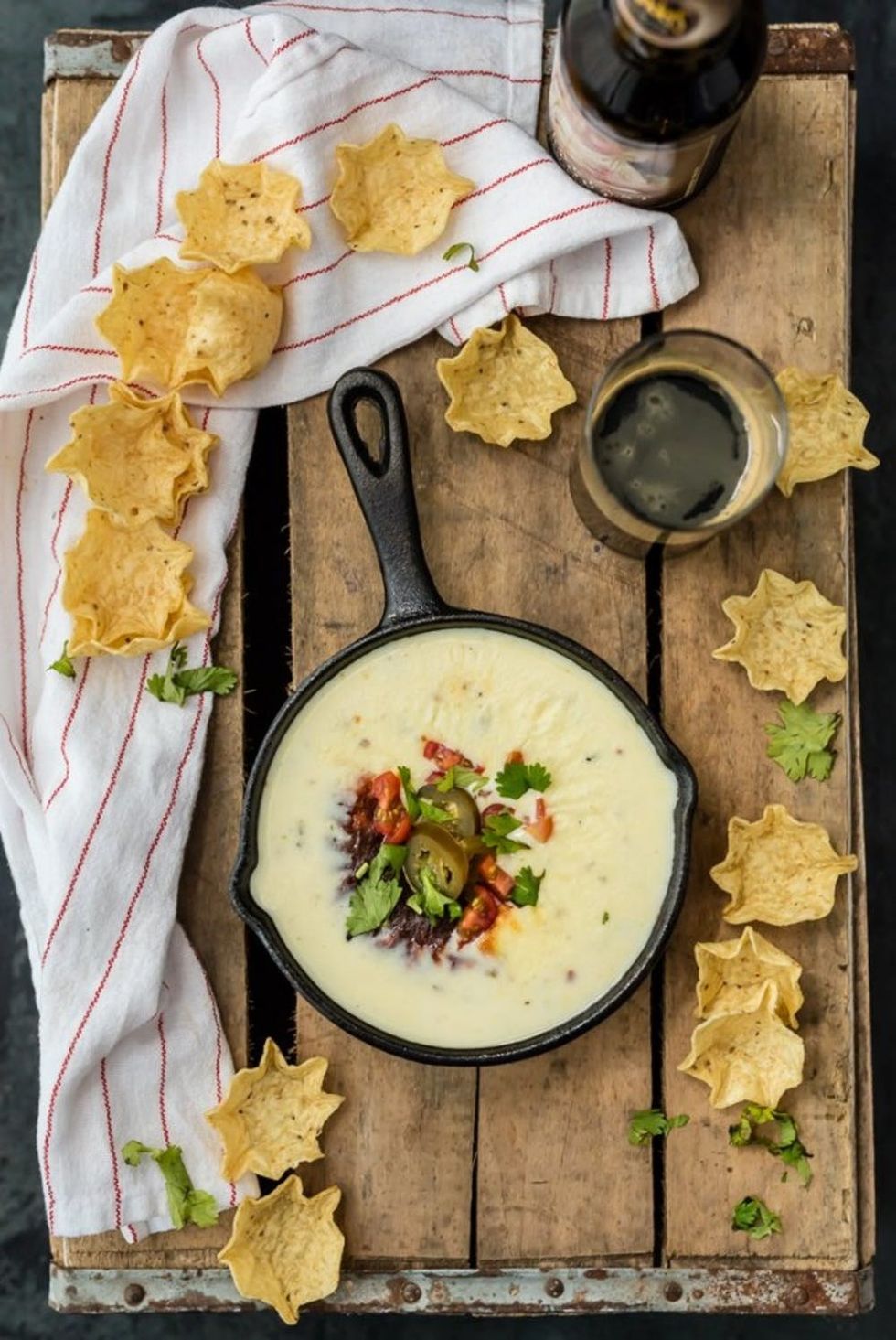easy-restaurant-style-white-queso-1-of-11