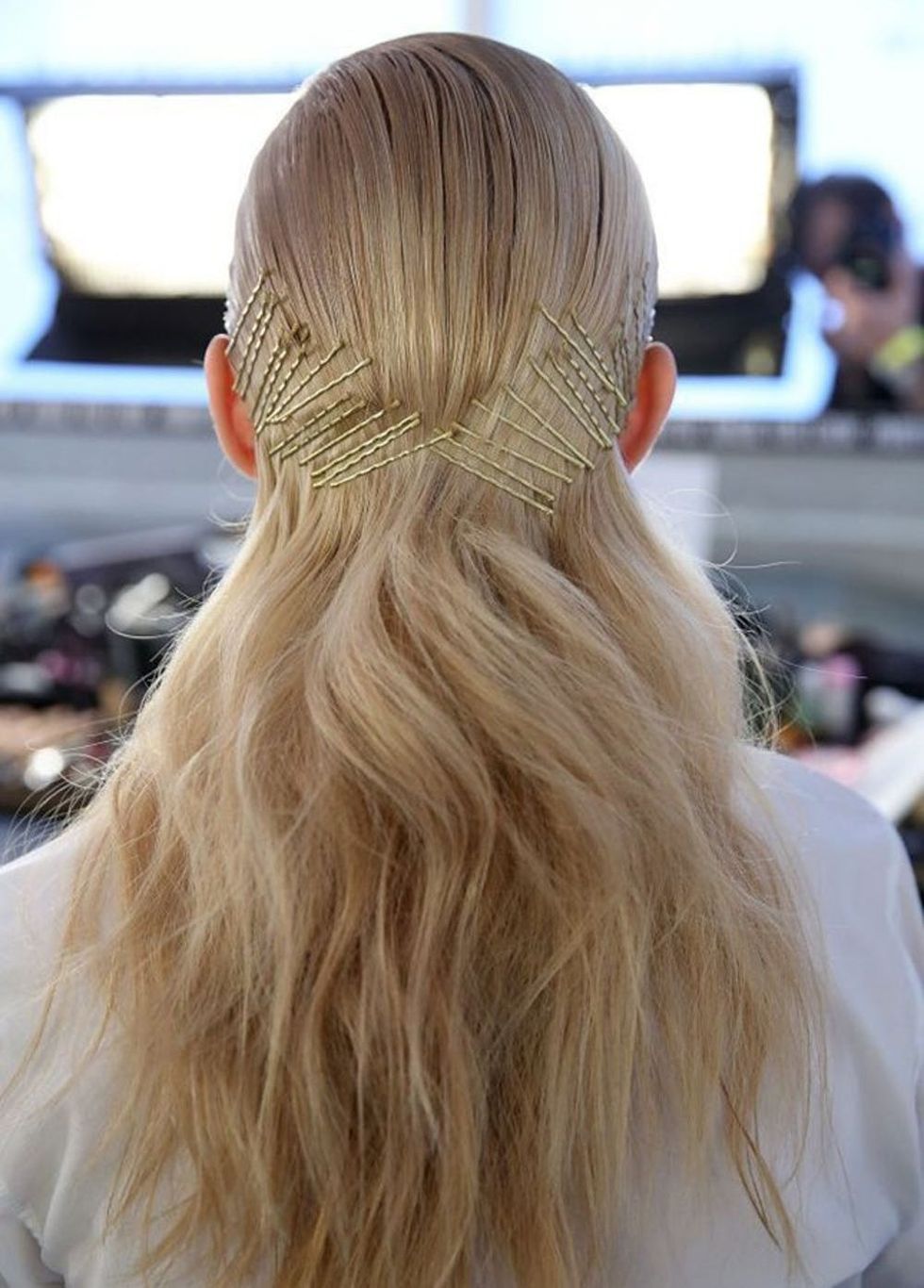 14 Hairstyles That Prove Bobby Pins Are The Only Hair Accessory