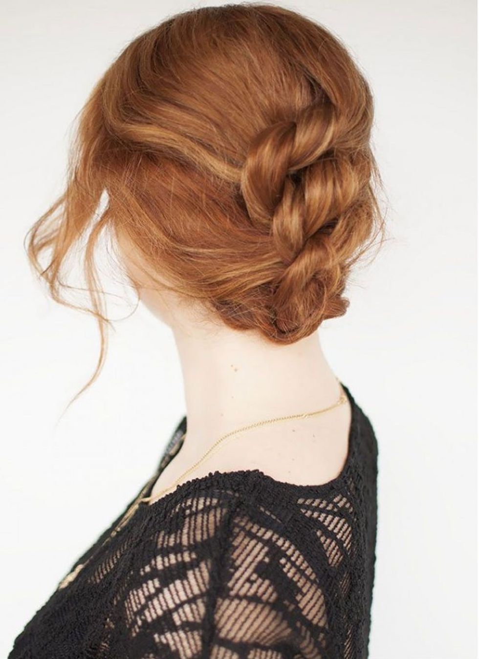 23 Easy Office Appropriate Hairstyles That Take No Time At