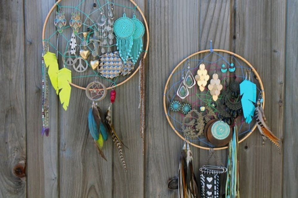 Dreamcatcher Earring Caddy | Unique Bohemian Gypsy Dreamcatchers Ideas Perfect For Homemade Gifts