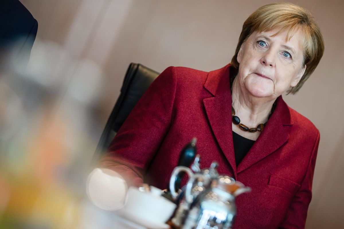La Merkel tenta di salvare la faccia ma la bomba turca l’ha innescata lei