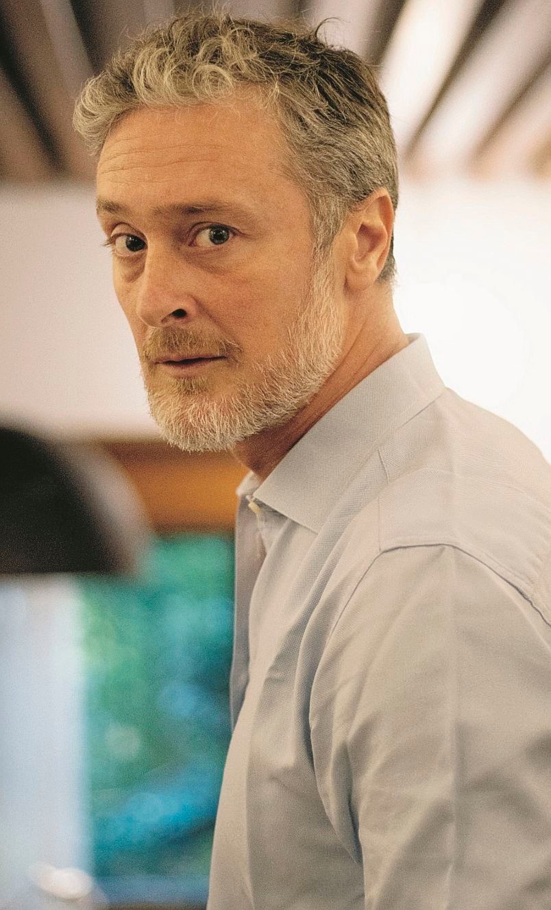 «Nel futuro scuole senza prof e chirurgia a distanza col 5G»