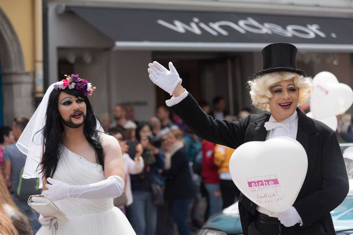 Via libera al matrimonio transgender