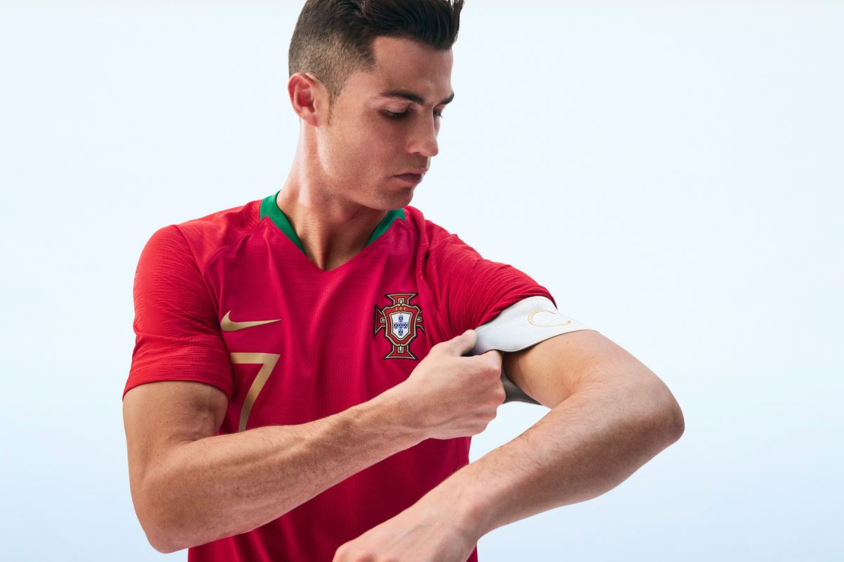 Cristiano Ronaldo gets 700th goal; Bulgaria-England blemished by racist chants