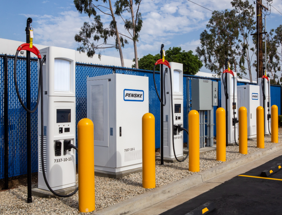 Penske Truck Leasing Opens High-Speed Commercial  Electric Truck Chargers in Southern California