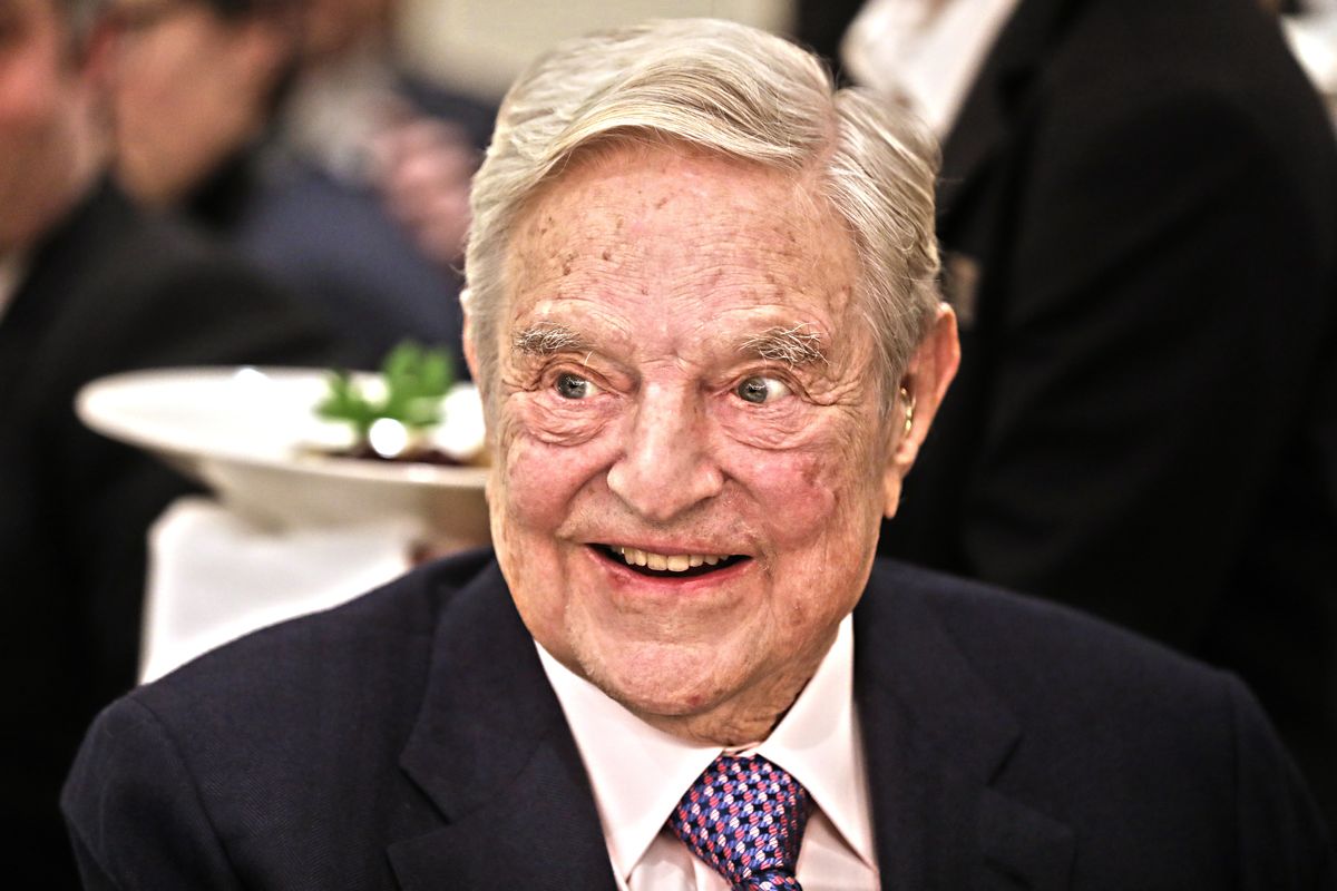 Tutti i soldi di Soros a politici italiani e Ong