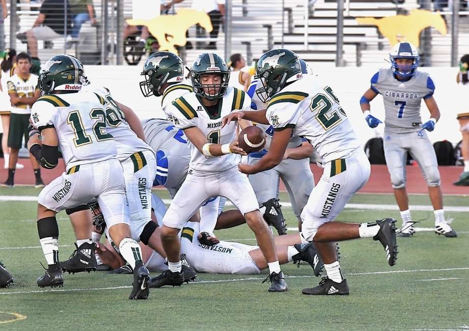 Cigarroa, Nixon fall on the road as woes continue