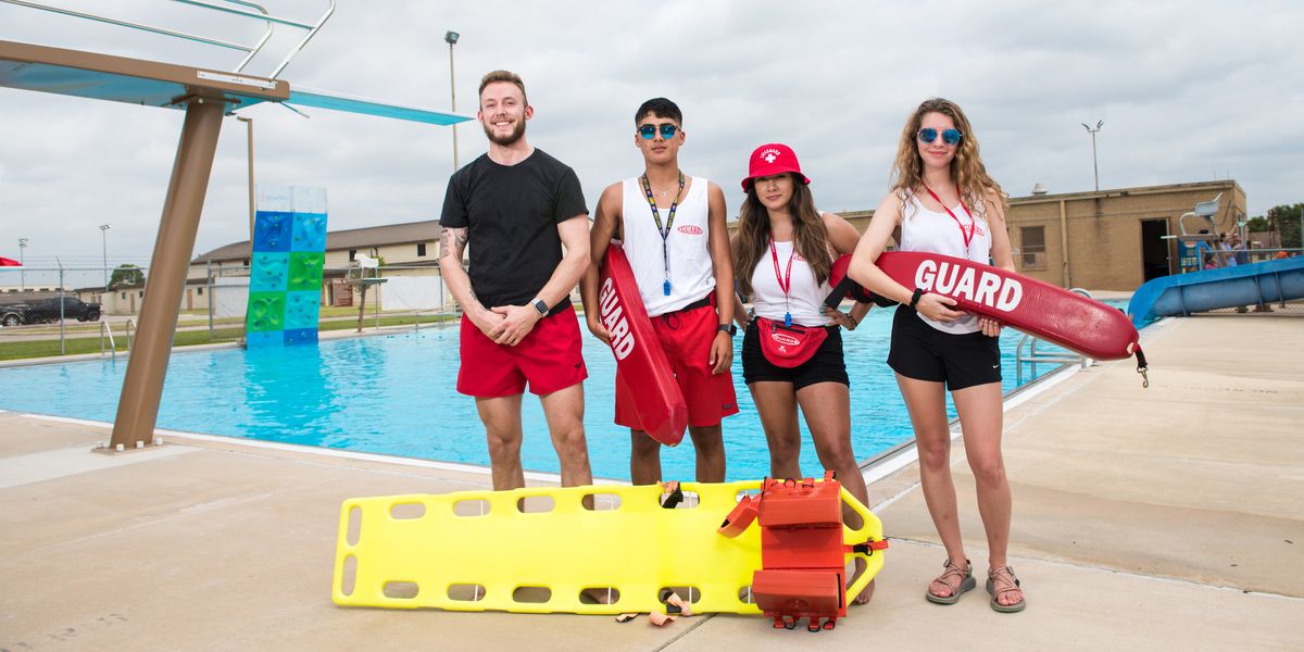 Lifeguards Share The Weirdest Things They've Seen Swimmers Do