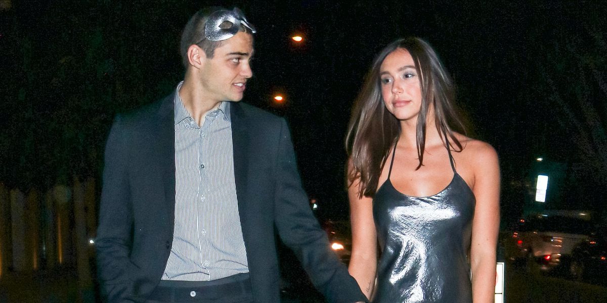 Noah Centineo And Alexis Ren Are Red Carpet Official Paper