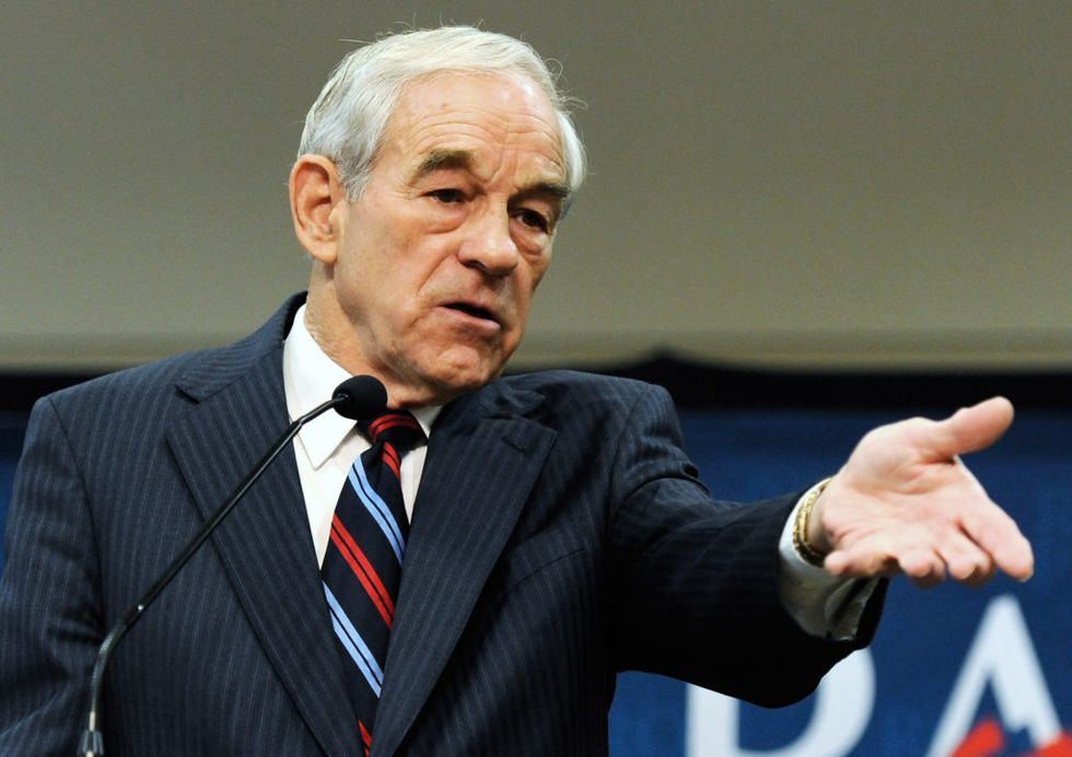 Ron Paul Tried to Delete a Ridiculously Racist Tweet But Twitter Has the Receipts