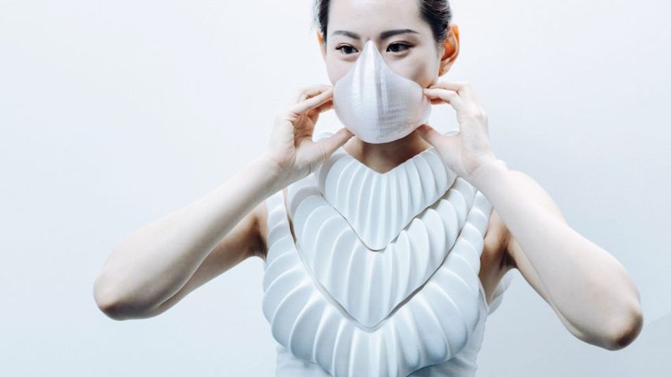 This Device Will Allow You to Breathe Underwater Using a 3-D Printed Wearable Gill