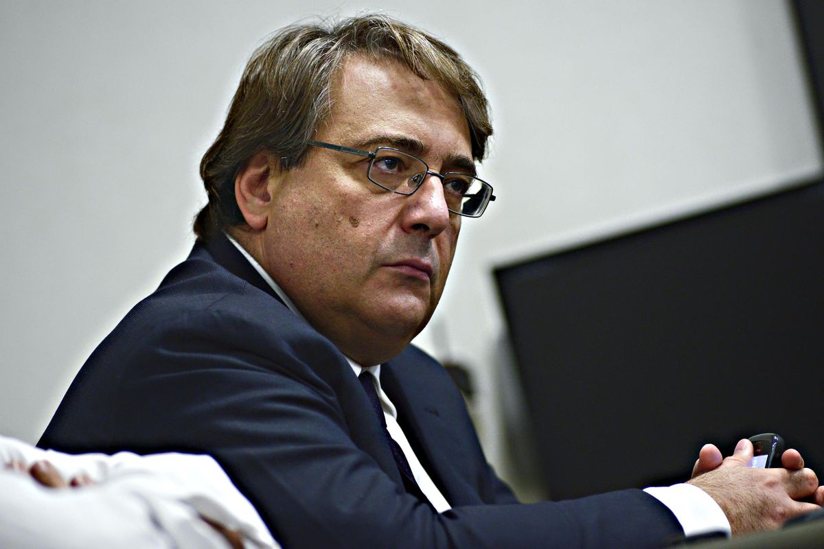 Napoletano va a processo a Milano, il «Sole» se la cava con 53.310 euro