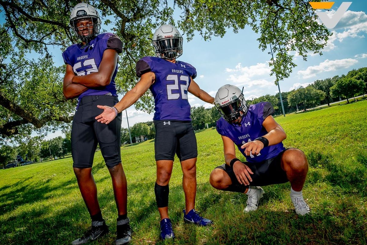 Cedar Ridge Uses Late Surge To Stay In Playoff Race