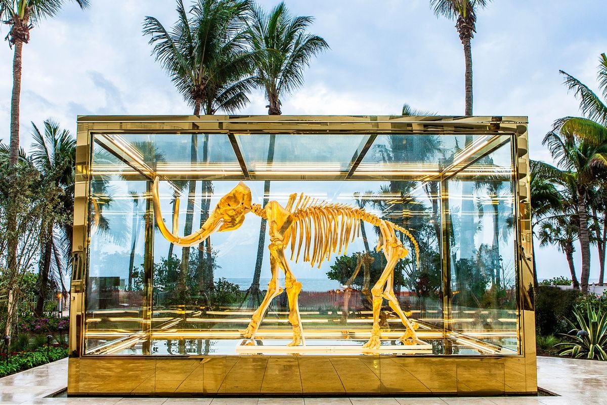 L'opera di Damien Hirst esposta all'hotel Faena di Miami vale 15 milioni di dollari