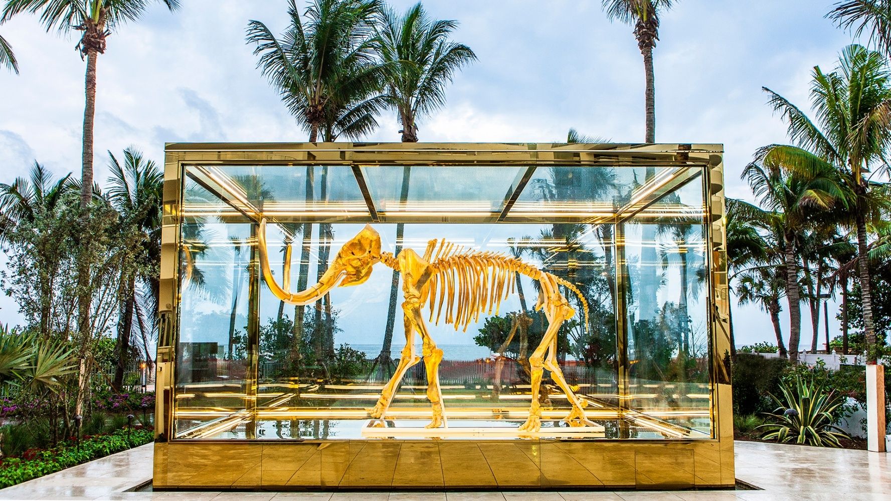 ​L'opera di Damien Hirst esposta all'hotel Faena di Miami vale 15 milioni di dollari