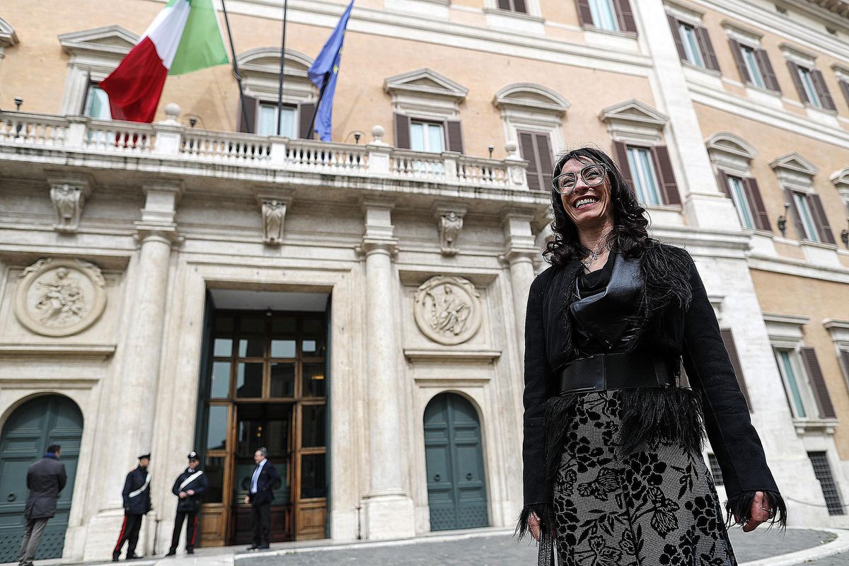 Il portaborse della deputata di Renzi in realtà portava i pizzini dei mafiosi