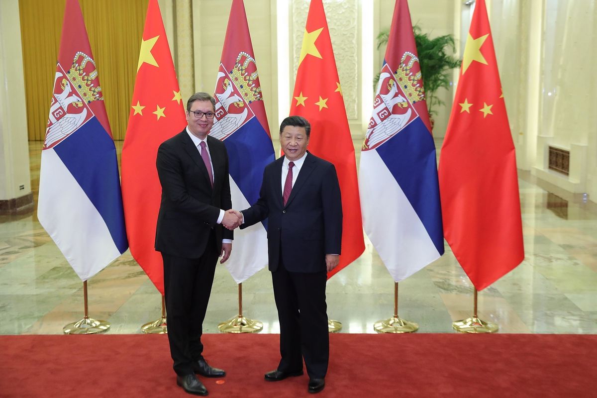 Cina e Russia si contendono la Serbia