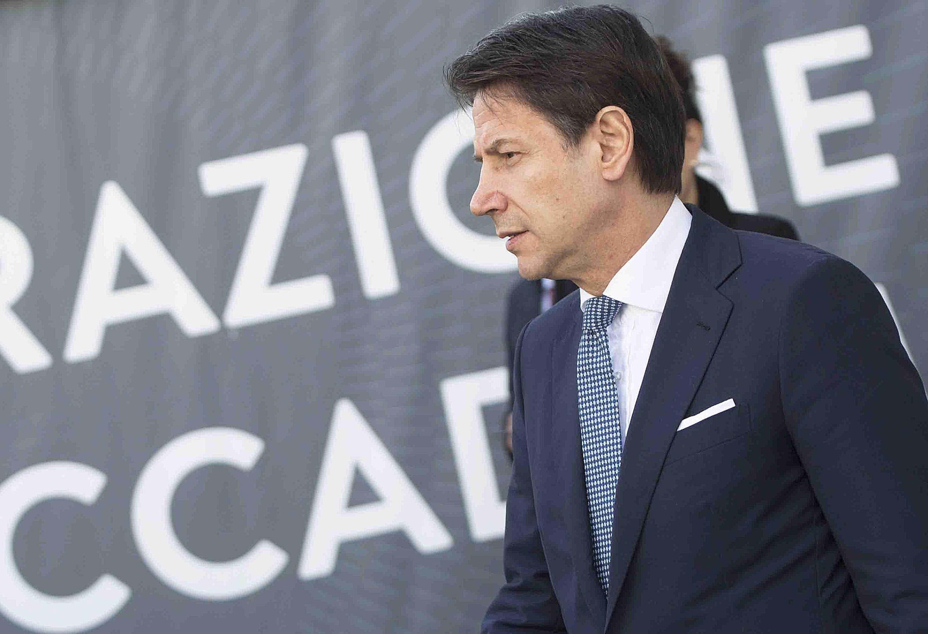 Conte si impicca alla sua balla su Mincione