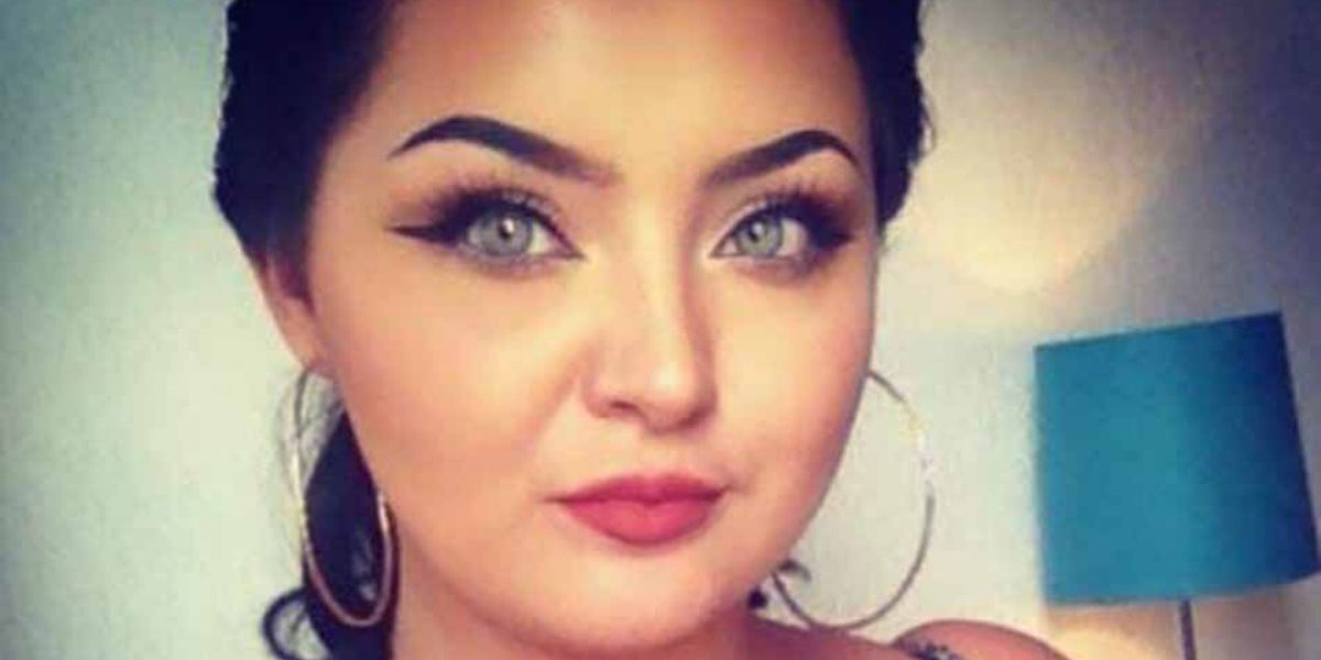 Woman Bullied As Teen For Her Flat Chest Now Crowdfunding To Have Her