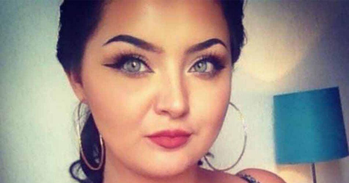 Woman Bullied As Teen For Her Flat Chest Now Crowdfunding To Have Her 40hh Breasts That Grew