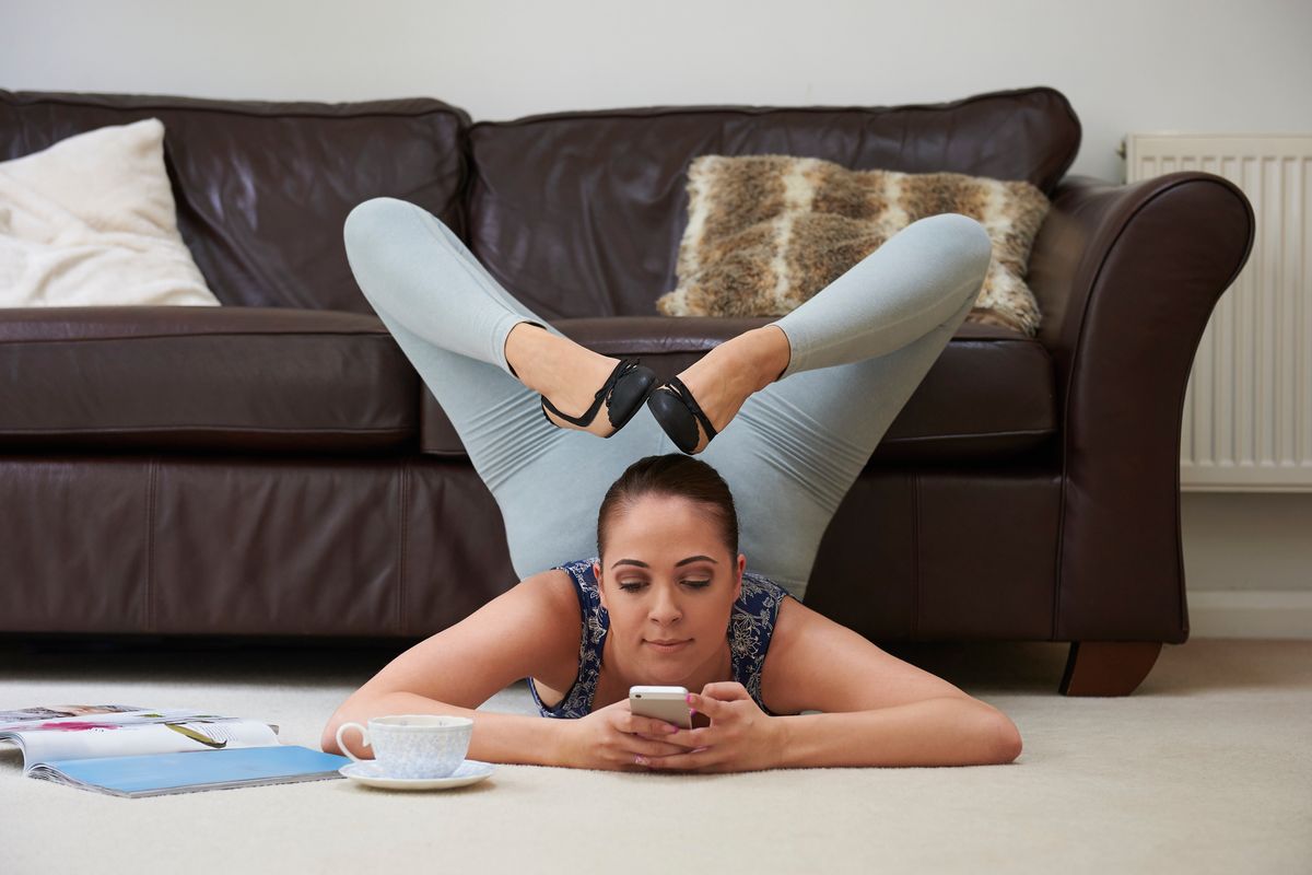 Stop Doing Insane Yoga Poses For Instagram, Experts Warn - PAPER Stop Doing Insane Yoga Poses For Instagram, Experts Warn - PAPER