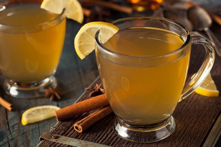 The Best Bourbon Hot Toddy - Sidewalk Shoes