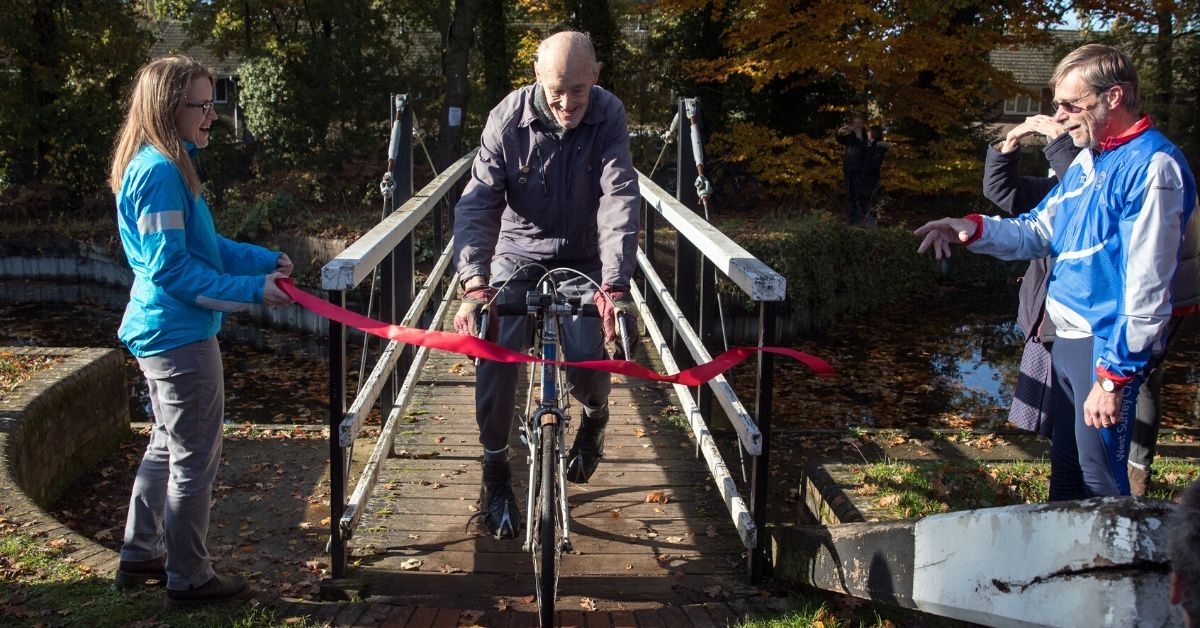 82-Year-Old Celebrates Milestone After Making History By Cycling One Million Miles
